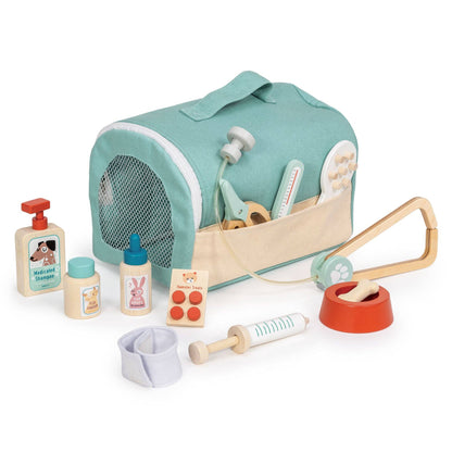 Tender Leaf Animal Rescue Vet Case
